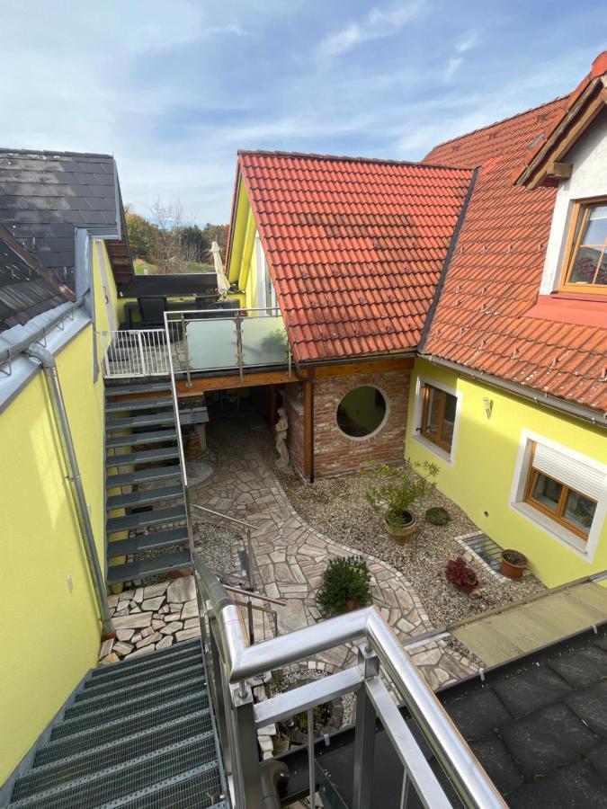 Ferienwohnung Im Thermenland Fuerstenfeld Exterior photo